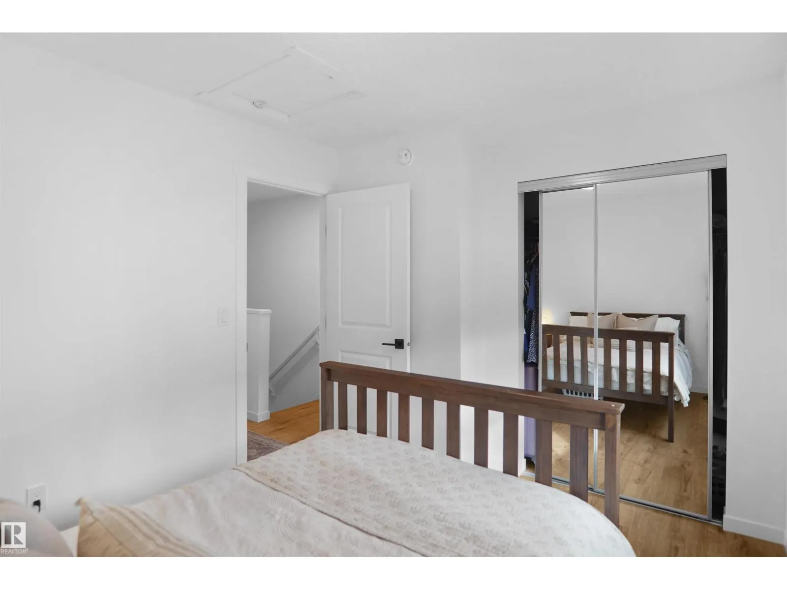 #29 1025 SECORD PROMENADE PM NW