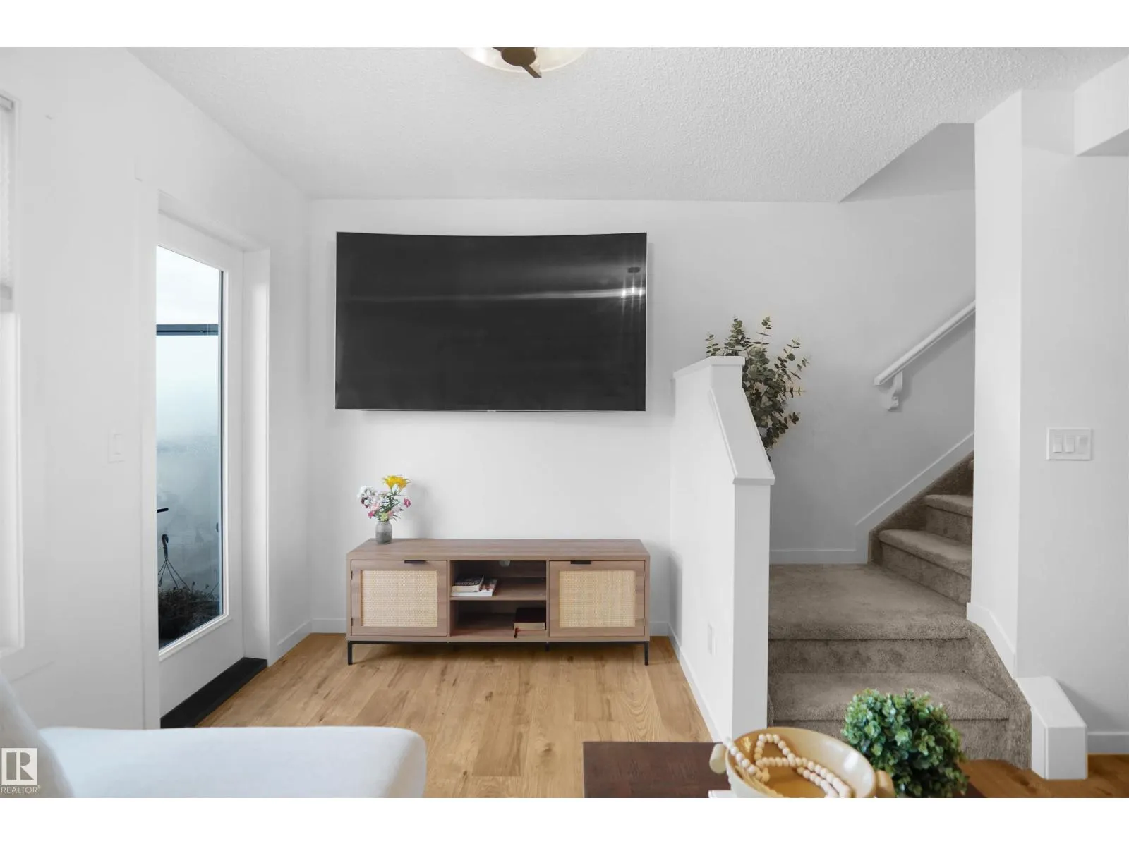 #29 1025 SECORD PROMENADE PM NW