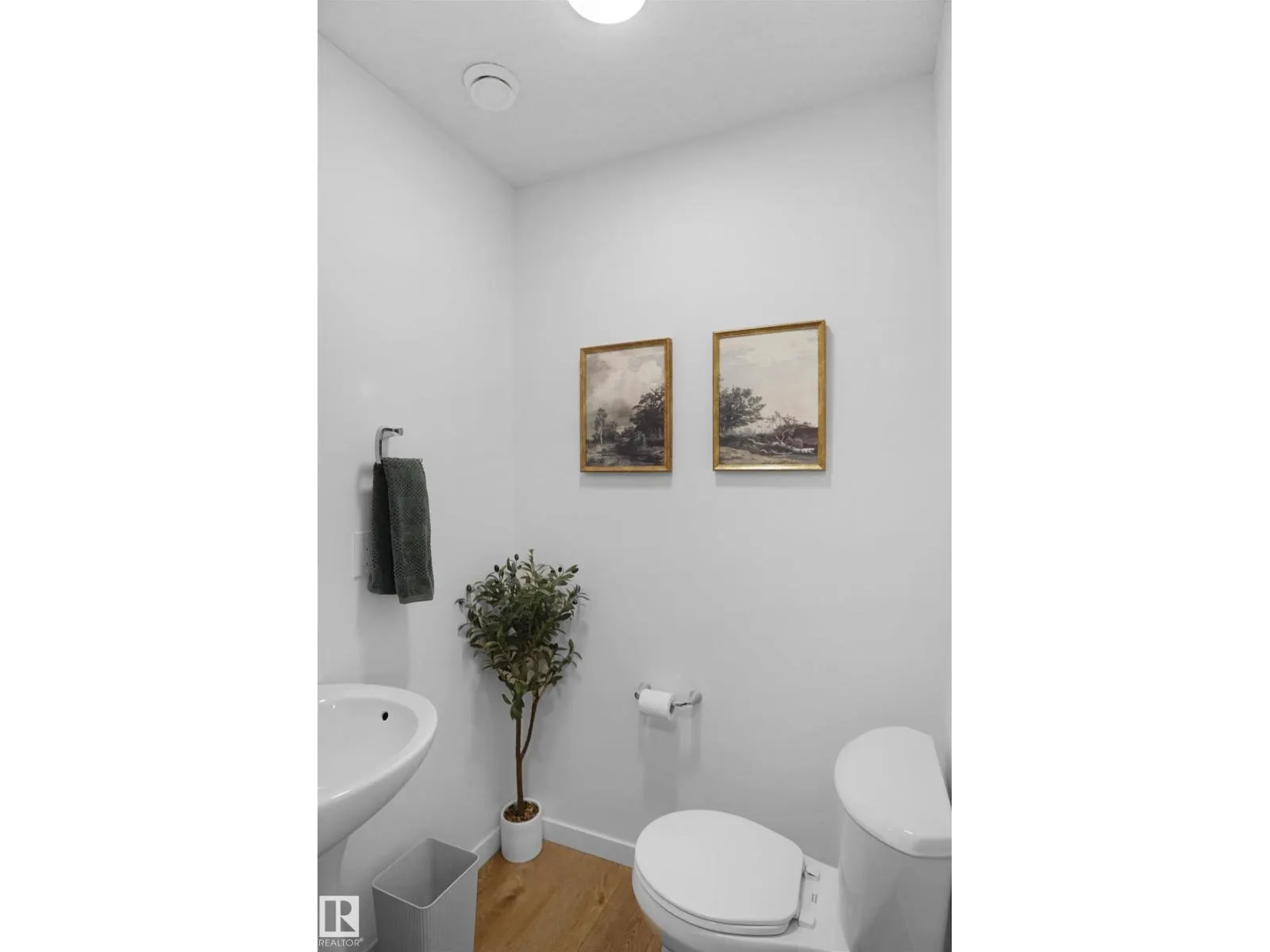 #29 1025 SECORD PROMENADE PM NW