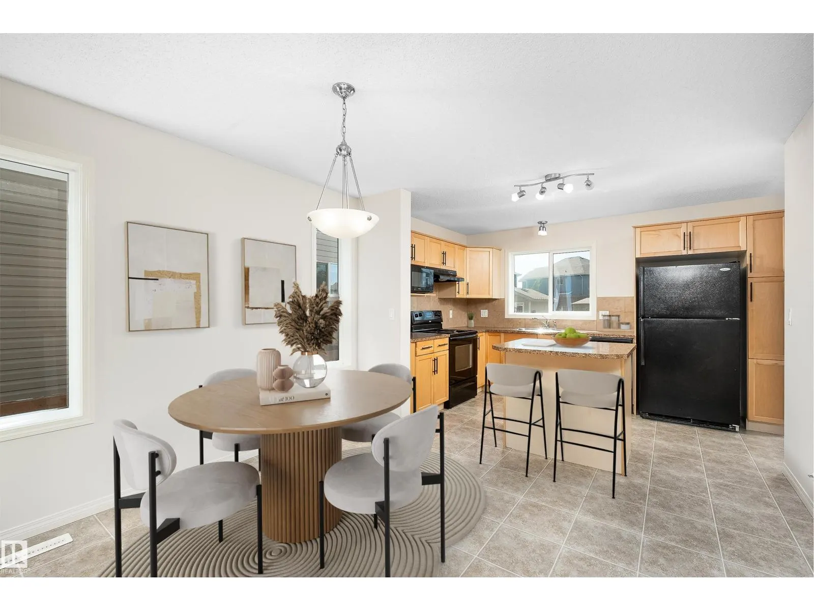 243 SOUTHWICK WY