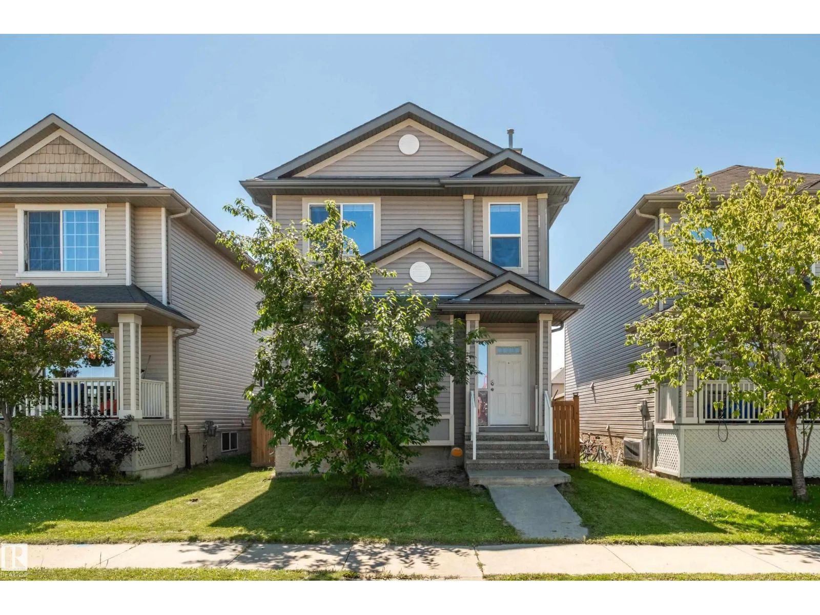 243 SOUTHWICK WY