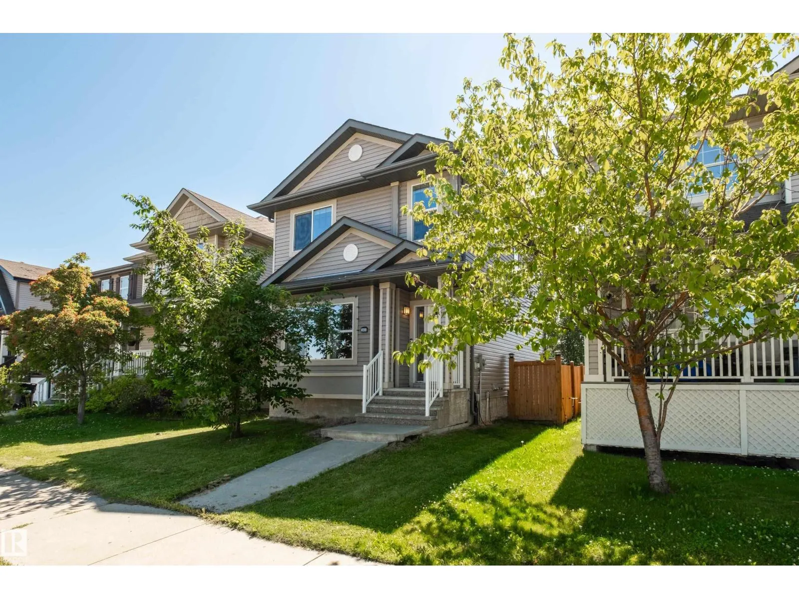 243 SOUTHWICK WY