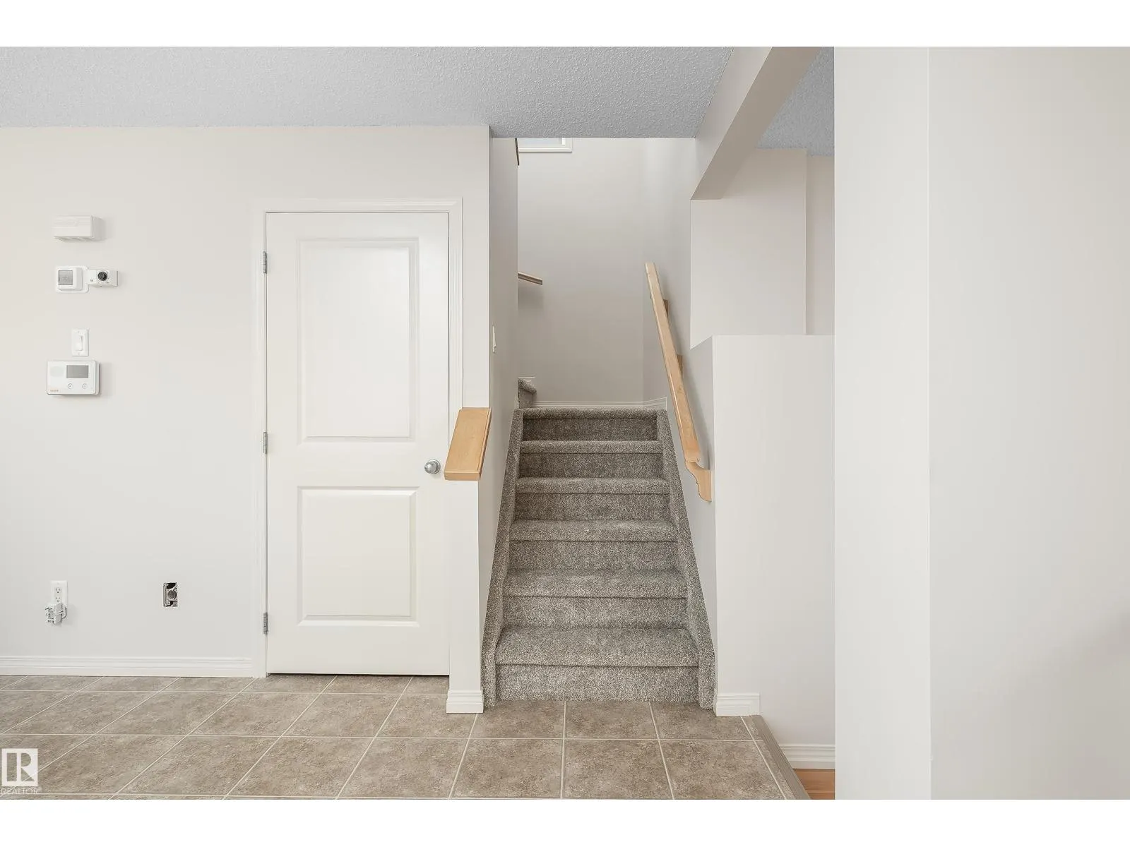 243 SOUTHWICK WY