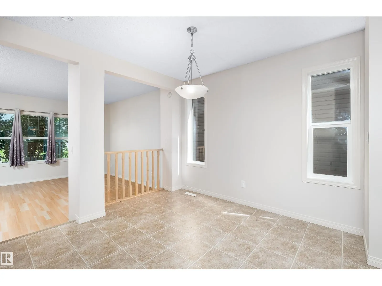 243 SOUTHWICK WY