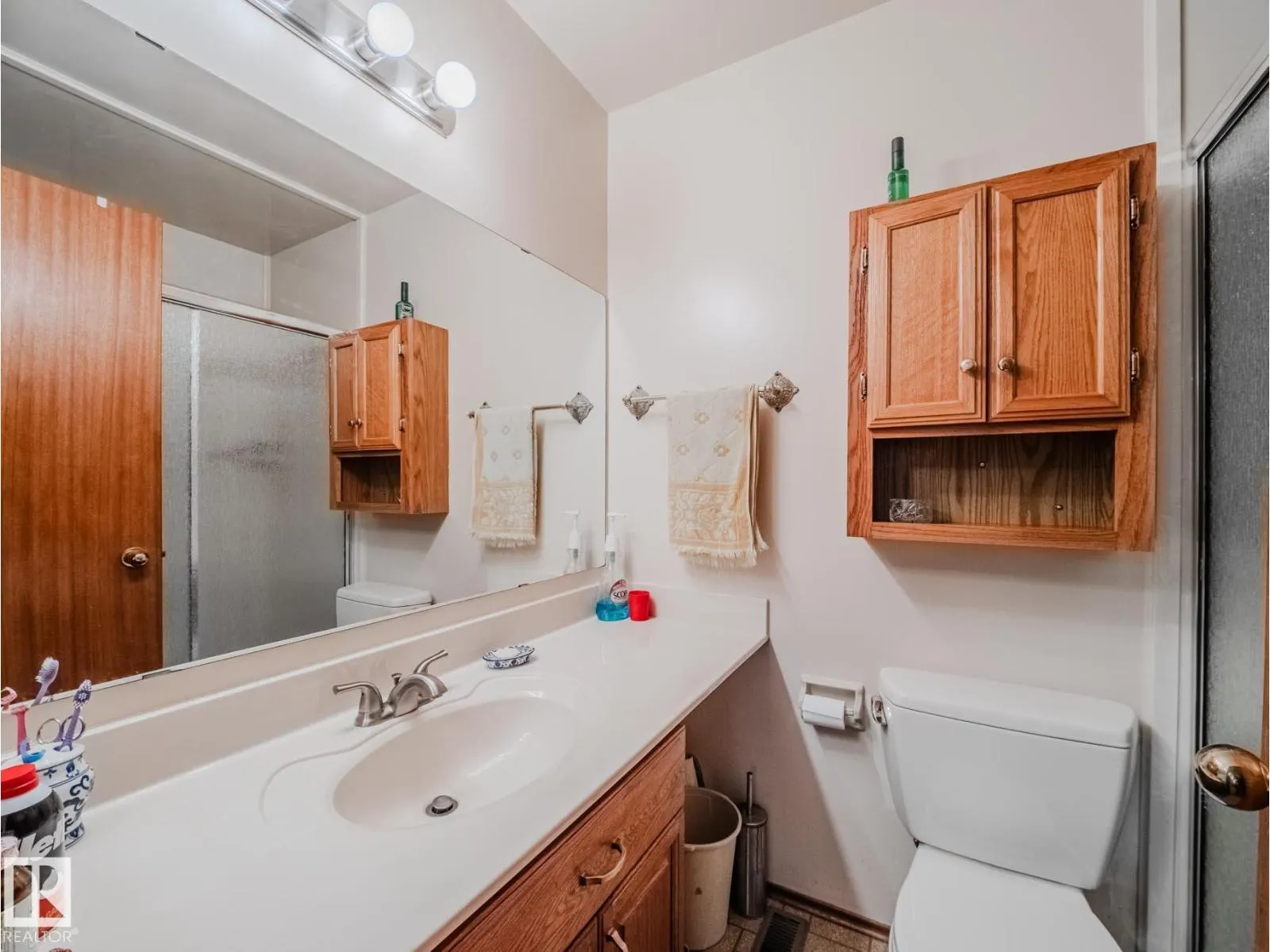 14 GREENBRIAR CR