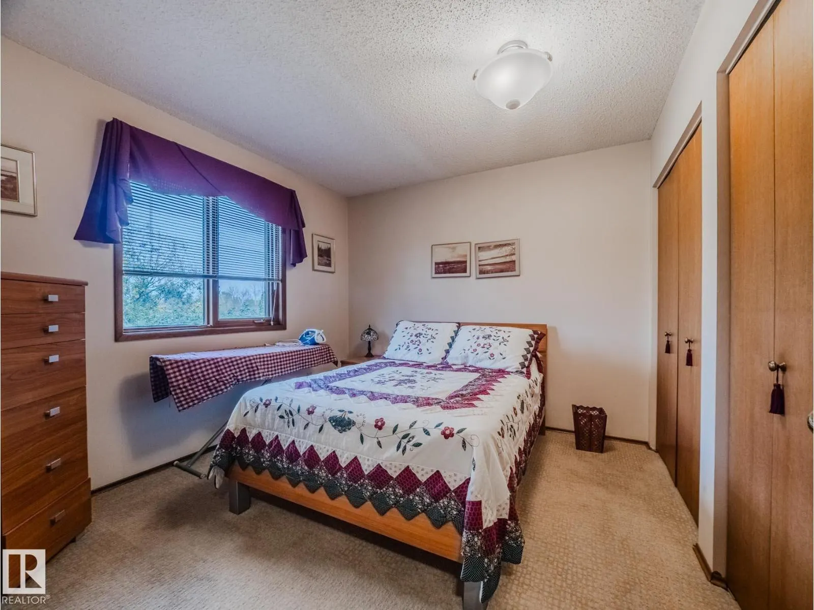 14 GREENBRIAR CR