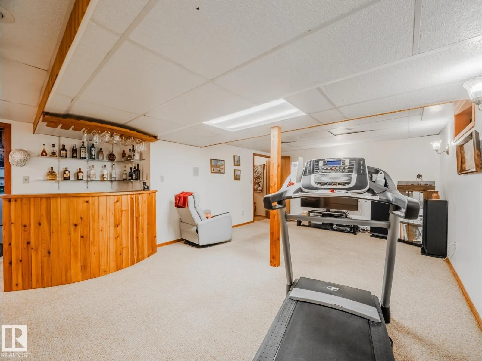 14 GREENBRIAR CR