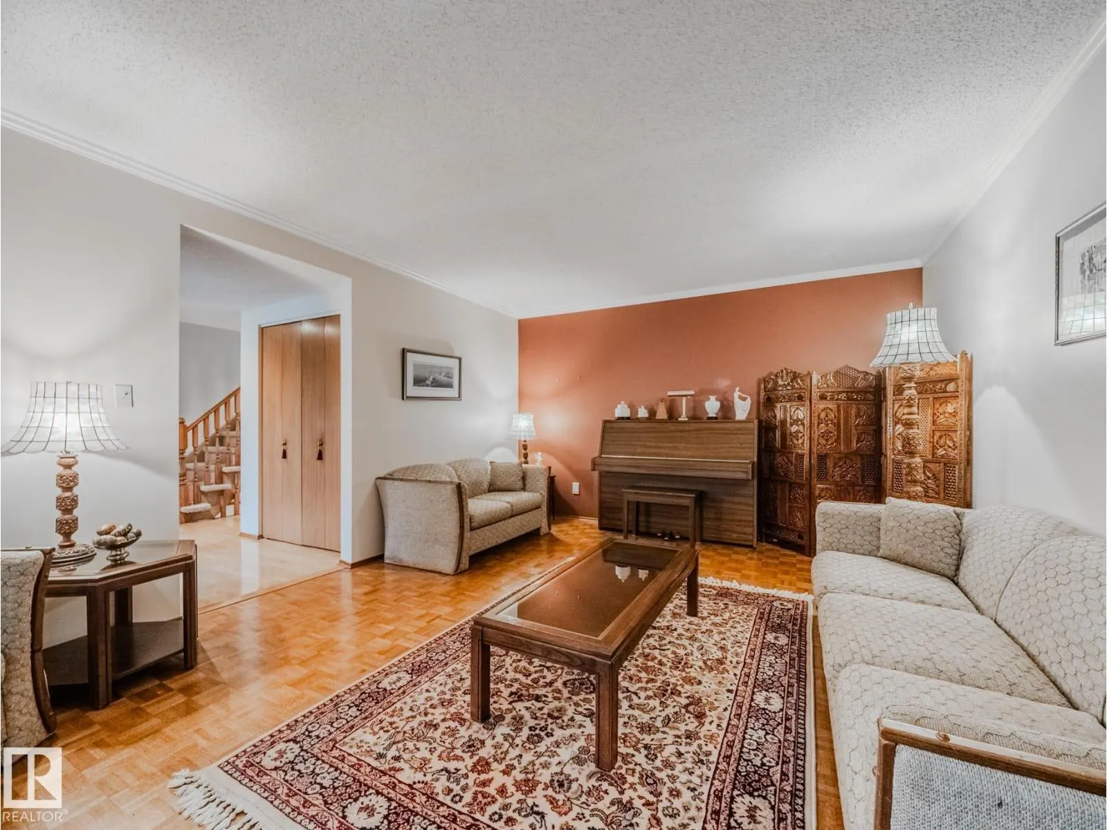 14 GREENBRIAR CR