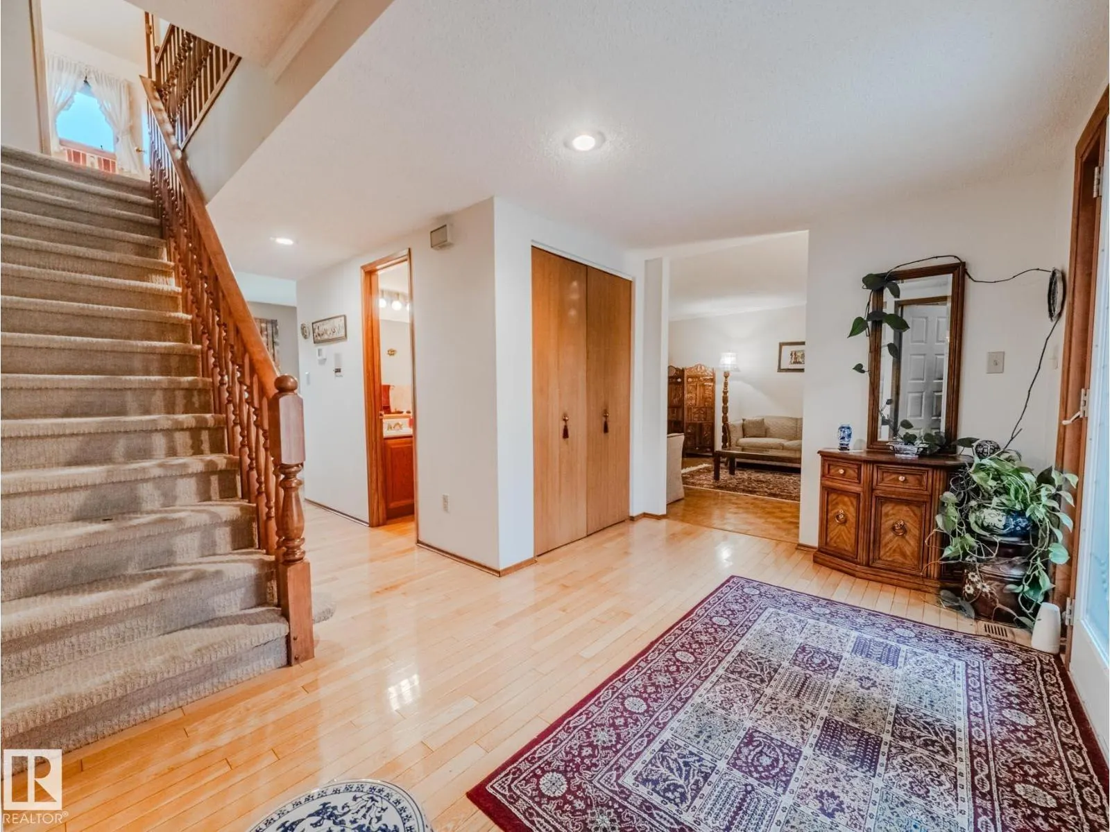 14 GREENBRIAR CR