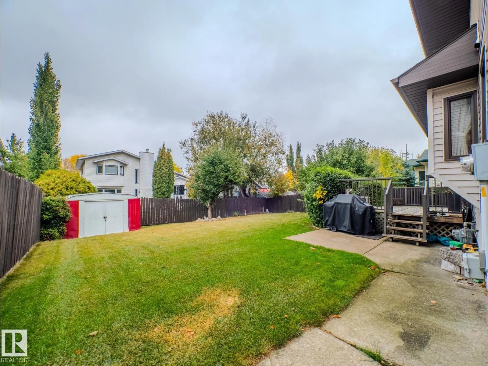 14 GREENBRIAR CR