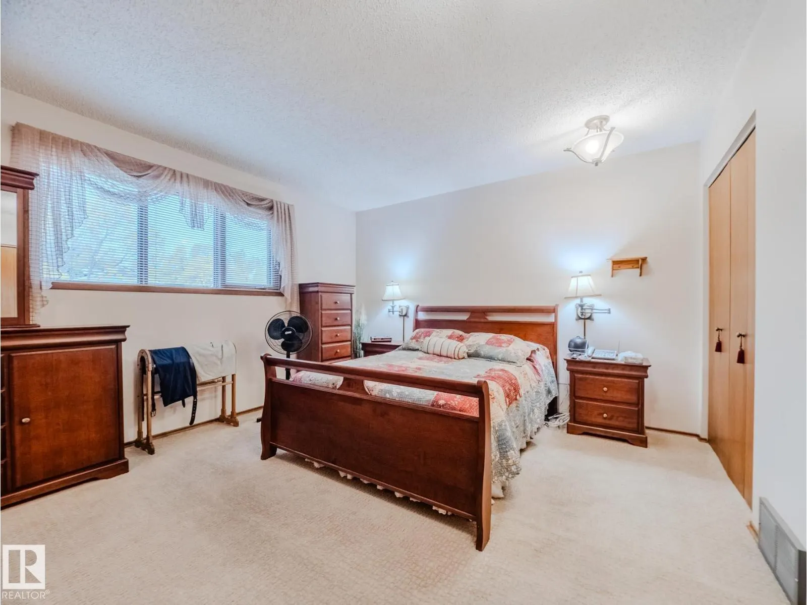 14 GREENBRIAR CR