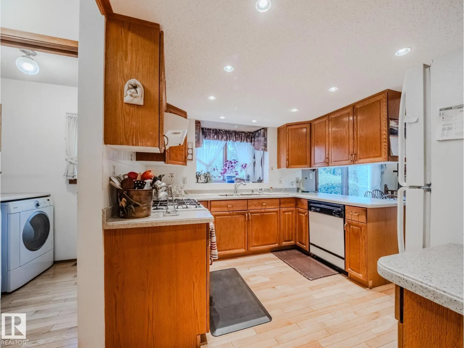 14 GREENBRIAR CR