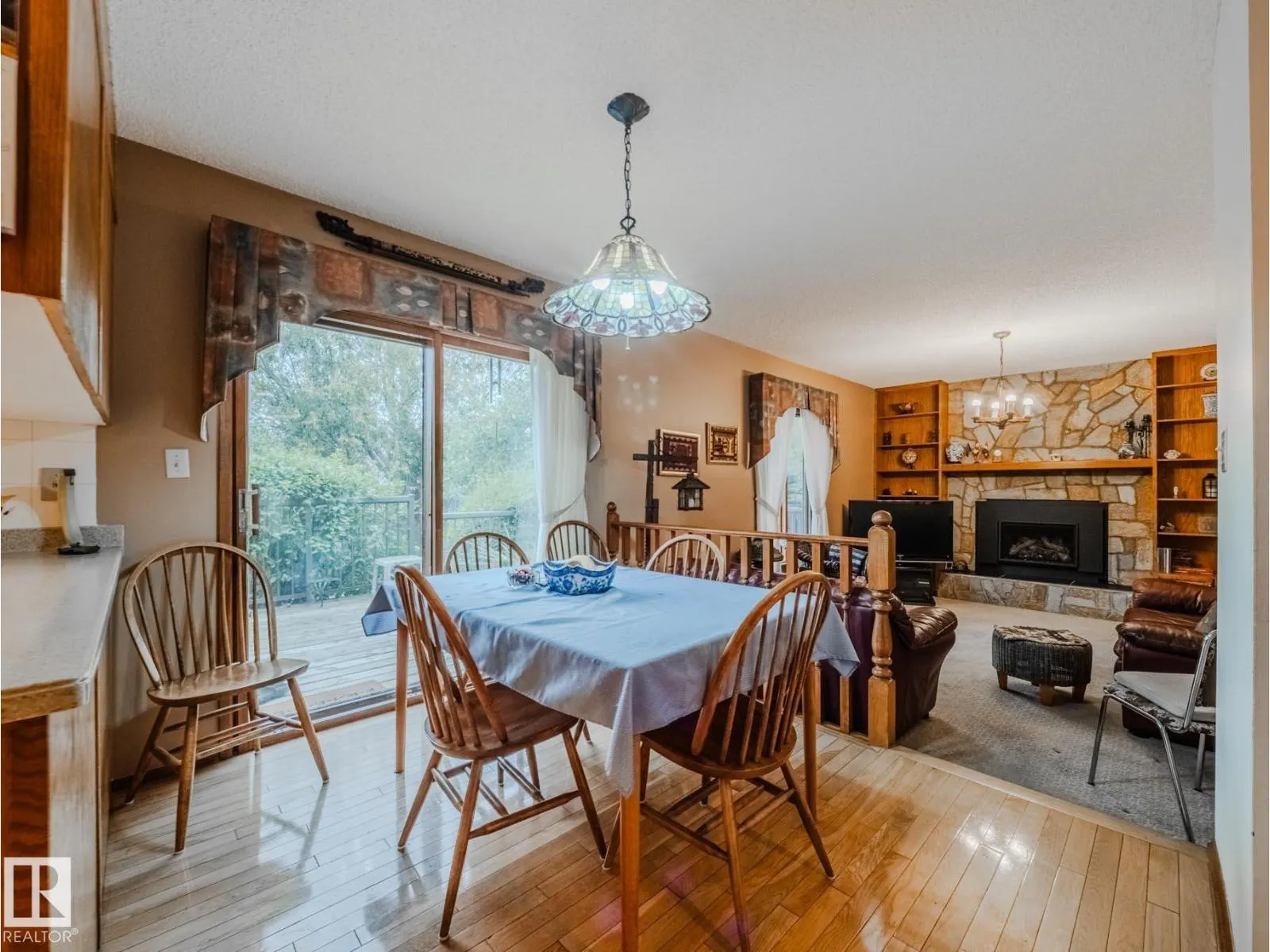 14 GREENBRIAR CR