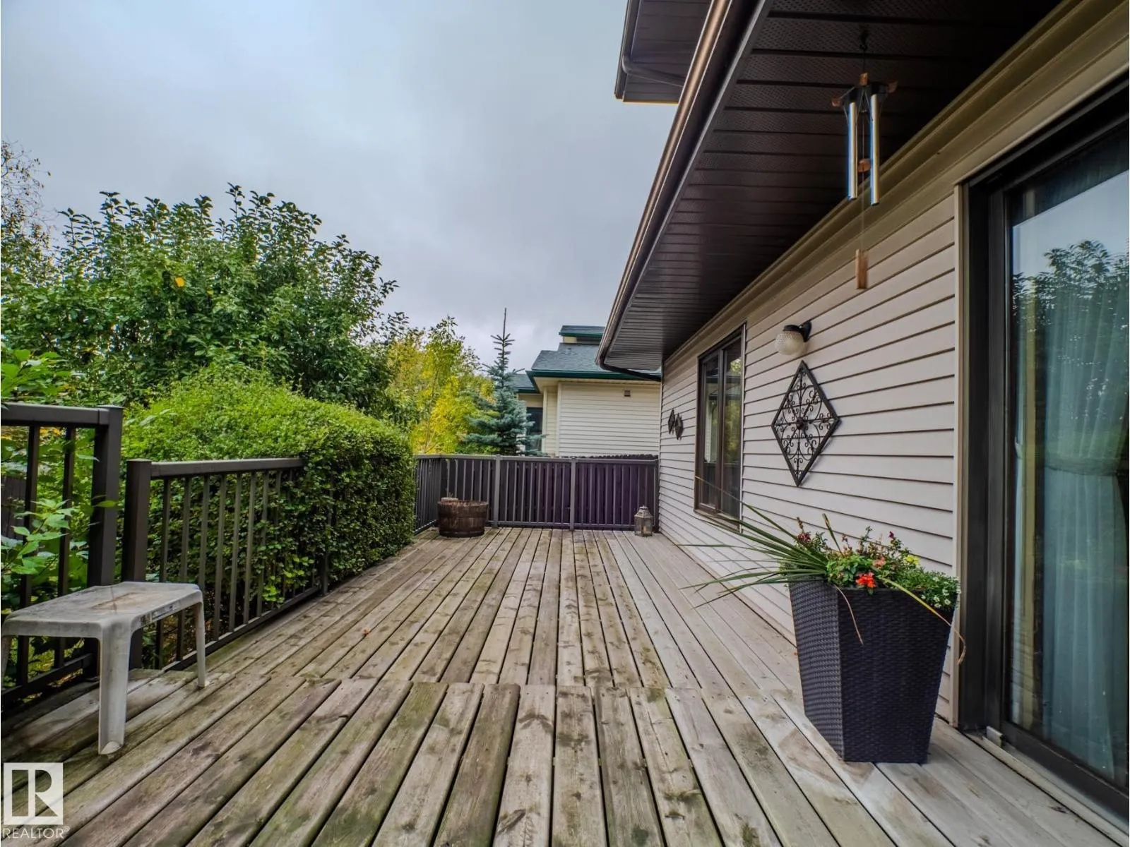14 GREENBRIAR CR