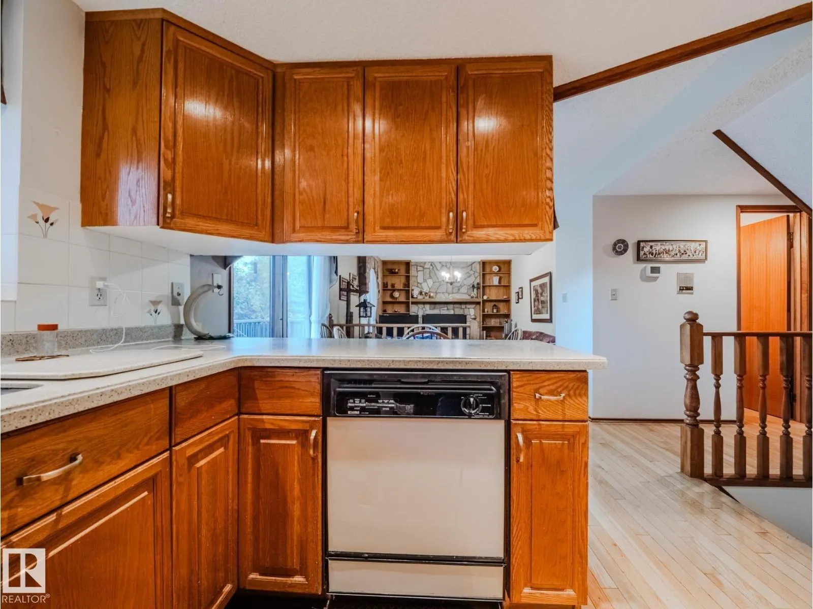14 GREENBRIAR CR