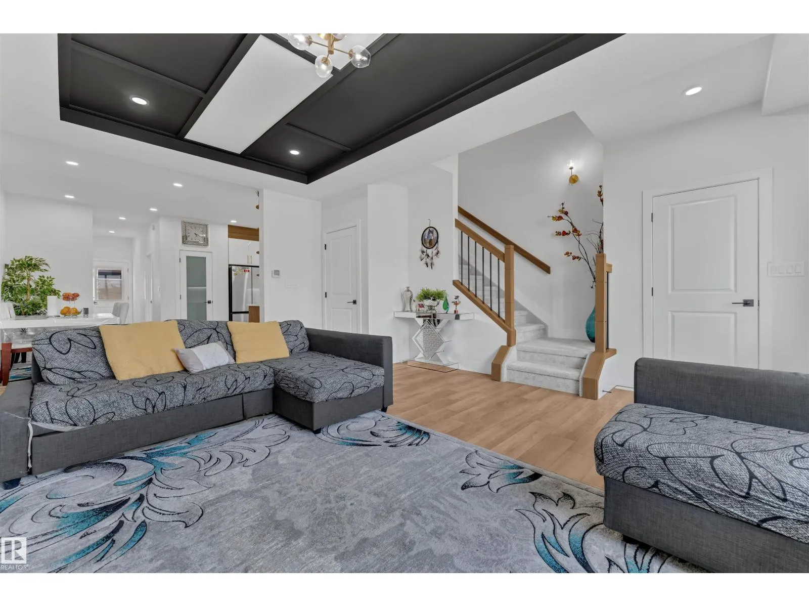244 ROLSTON WD