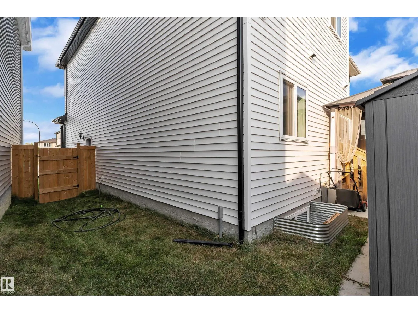 244 ROLSTON WD