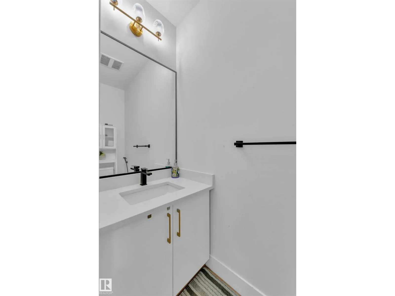 244 ROLSTON WD