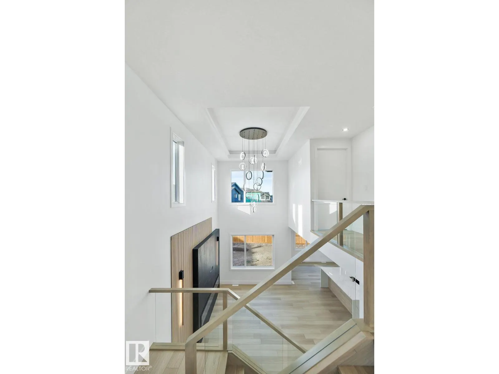 292 165 AV NE