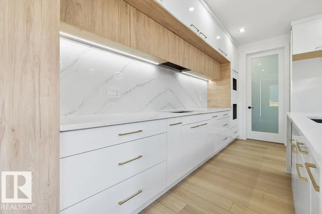 292 165 AV NE