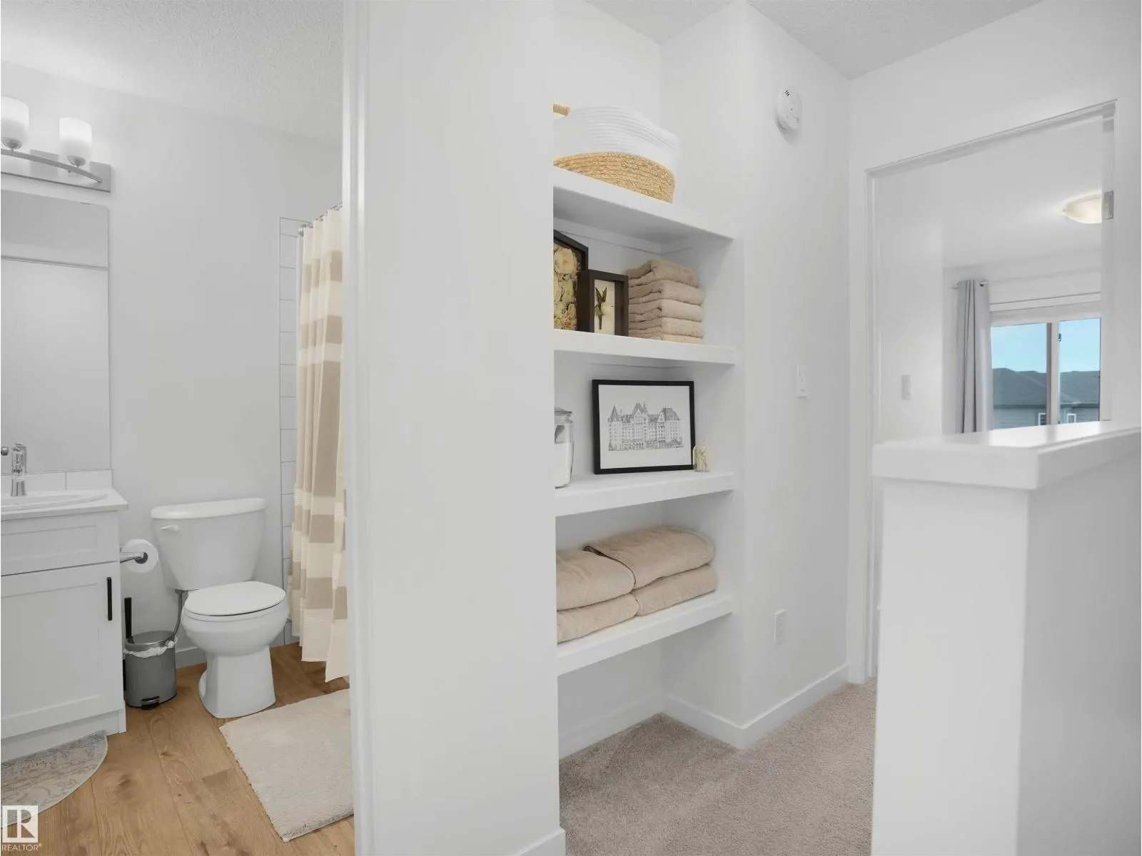 22803 84 AV NW
