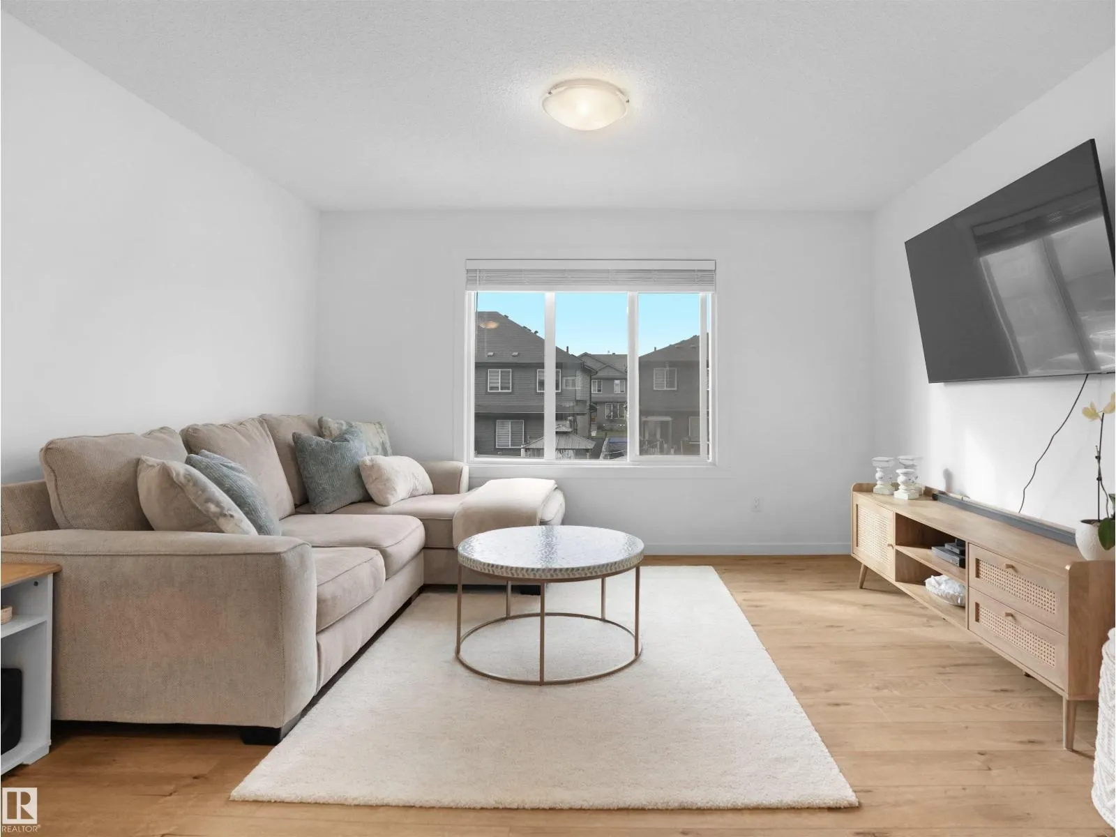 22803 84 AV NW