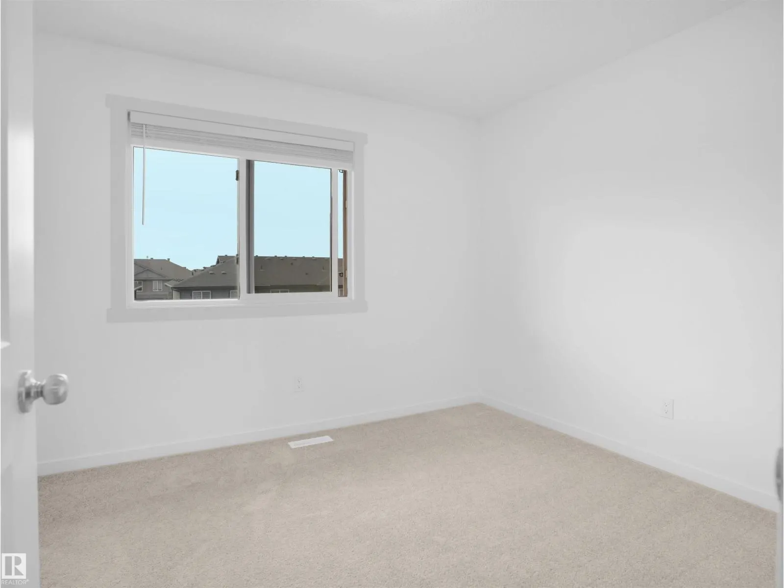 22803 84 AV NW