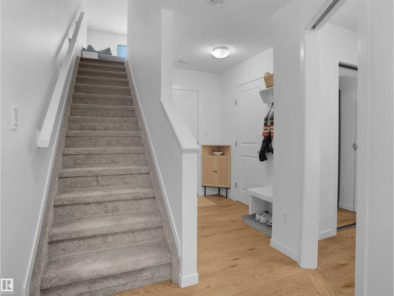 22803 84 AV NW