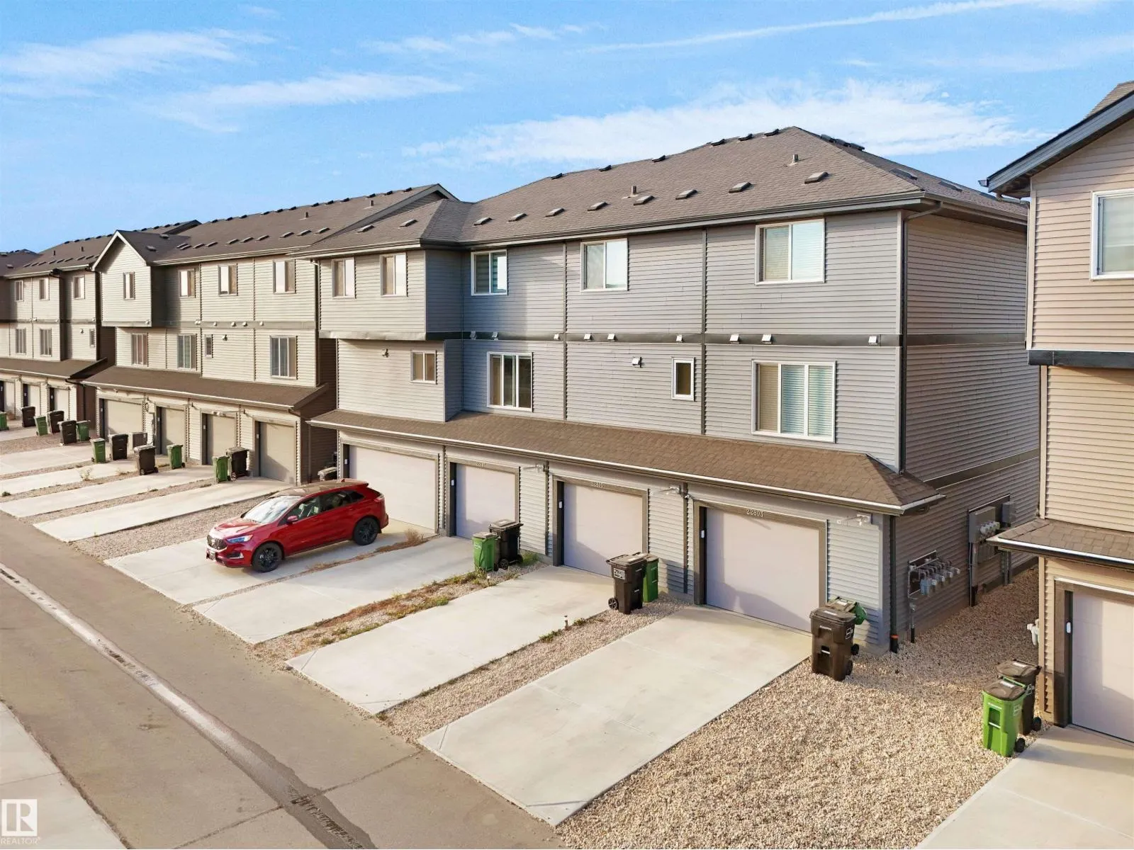 22803 84 AV NW