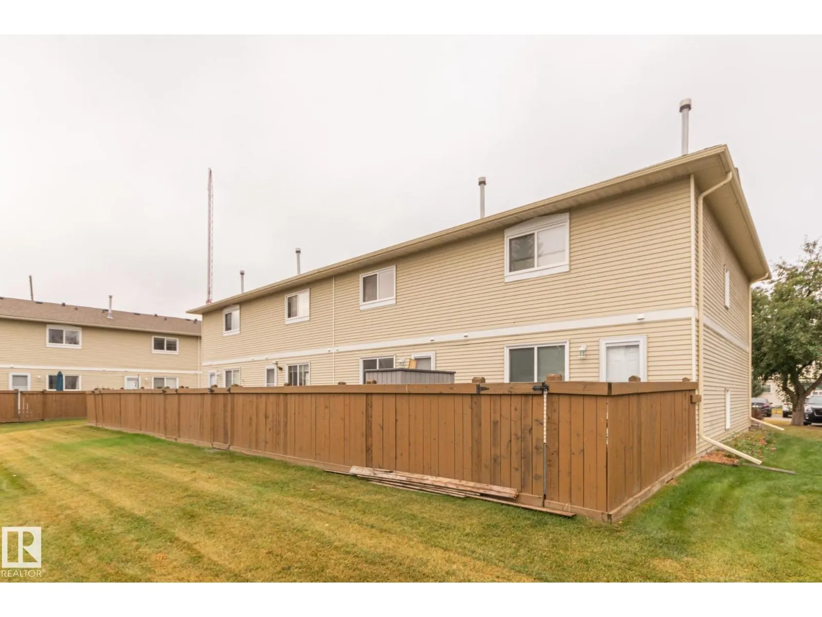 #11 2131 OAK ST