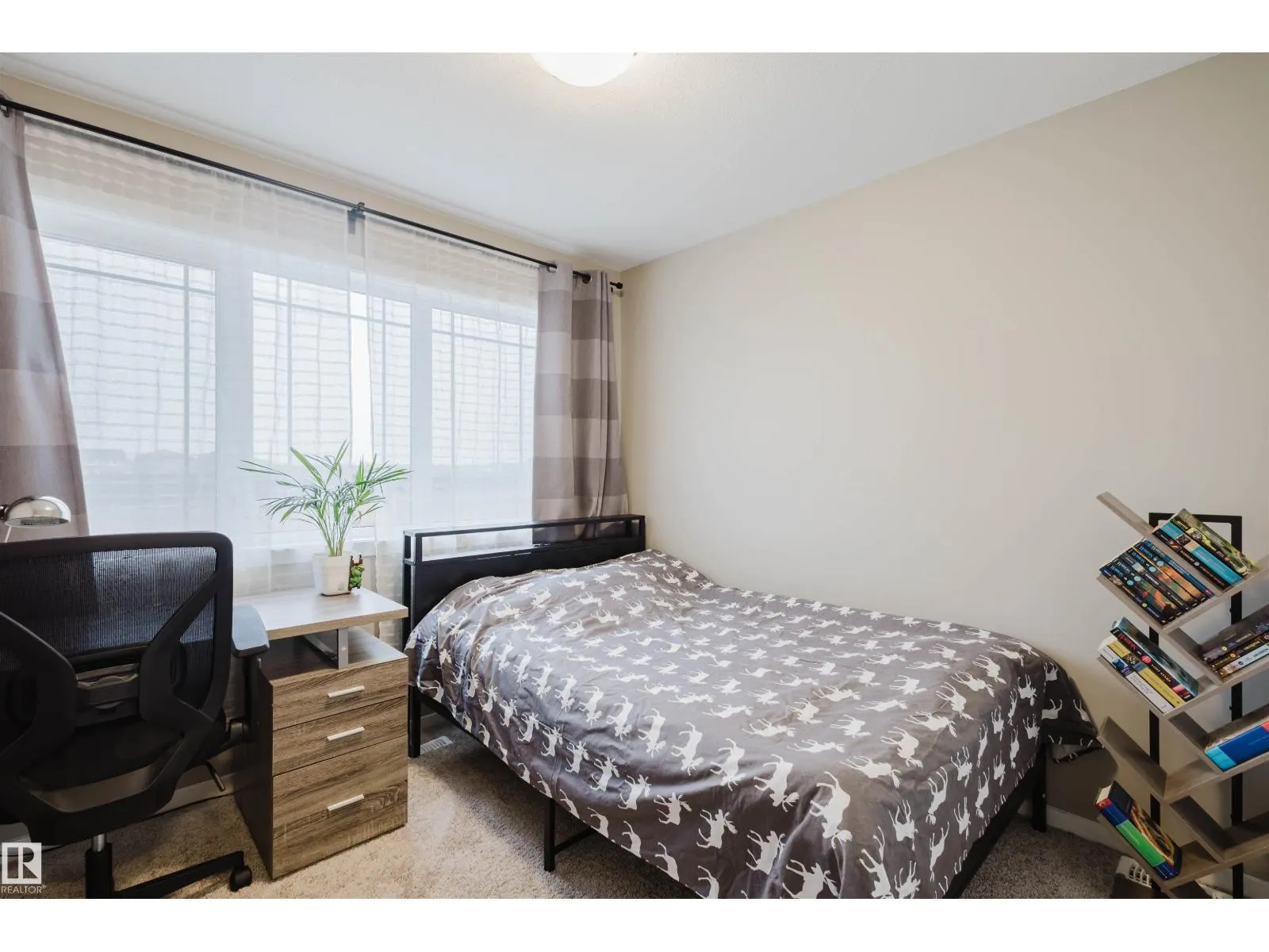 20808 19 AV NW