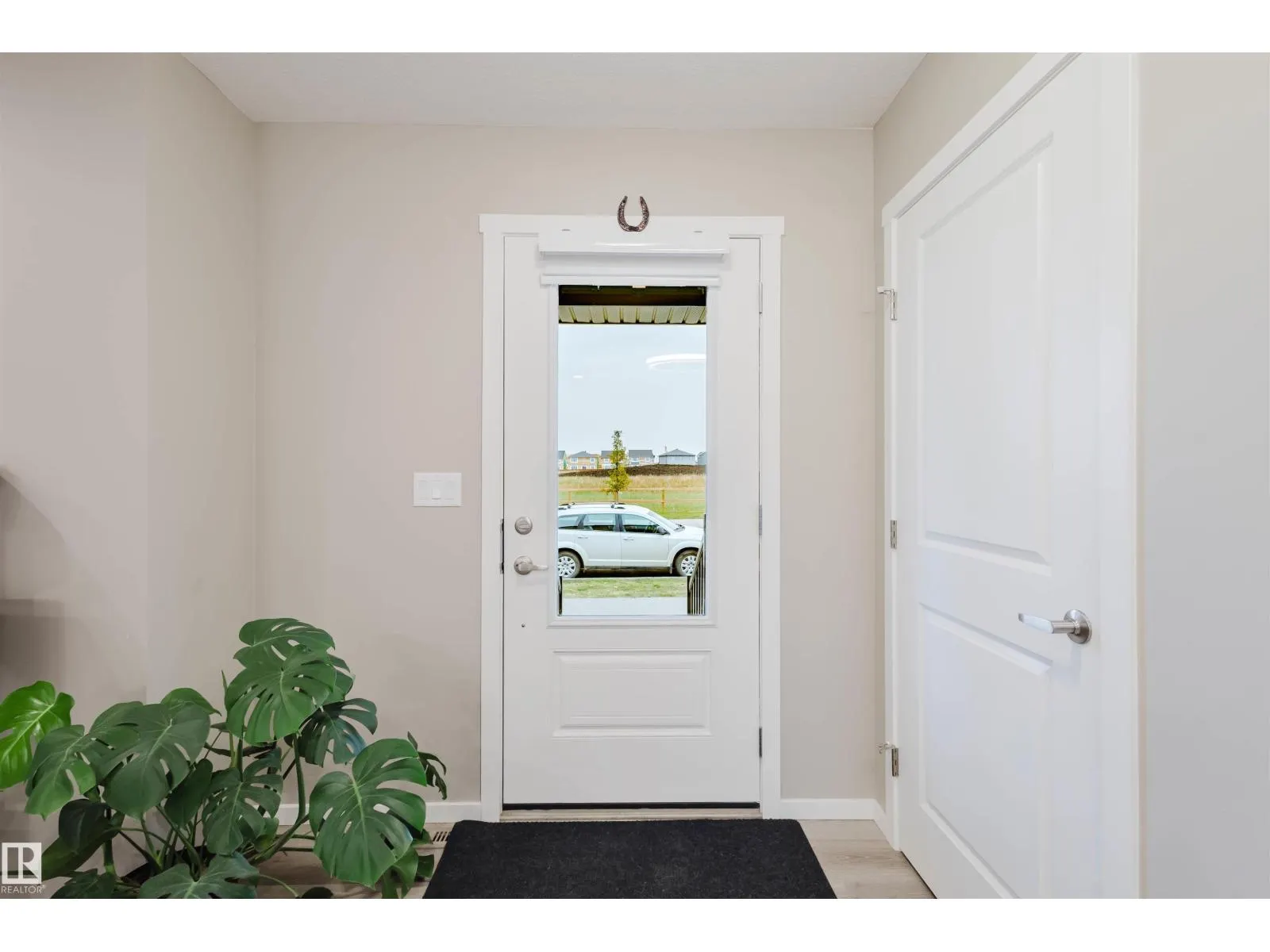 20808 19 AV NW