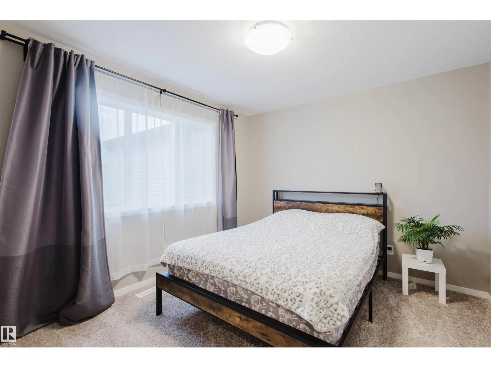 20808 19 AV NW