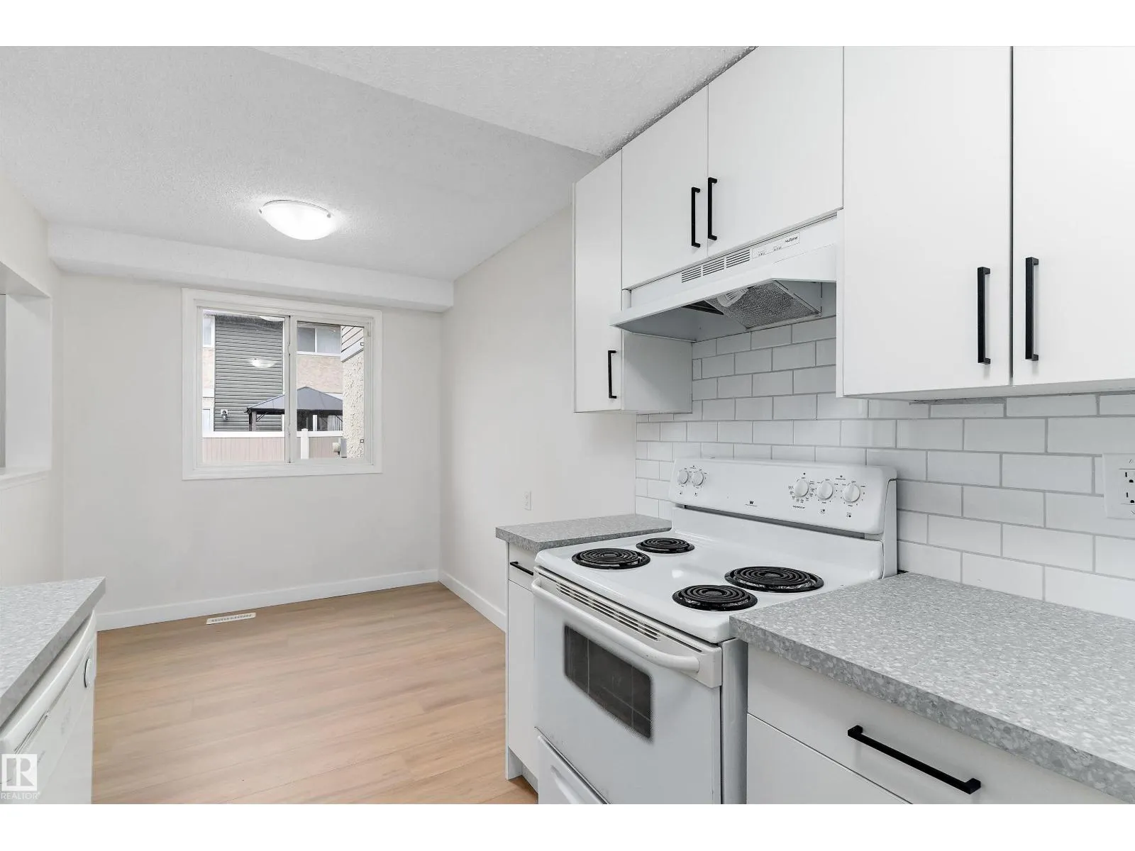 12H Clareview Village NW