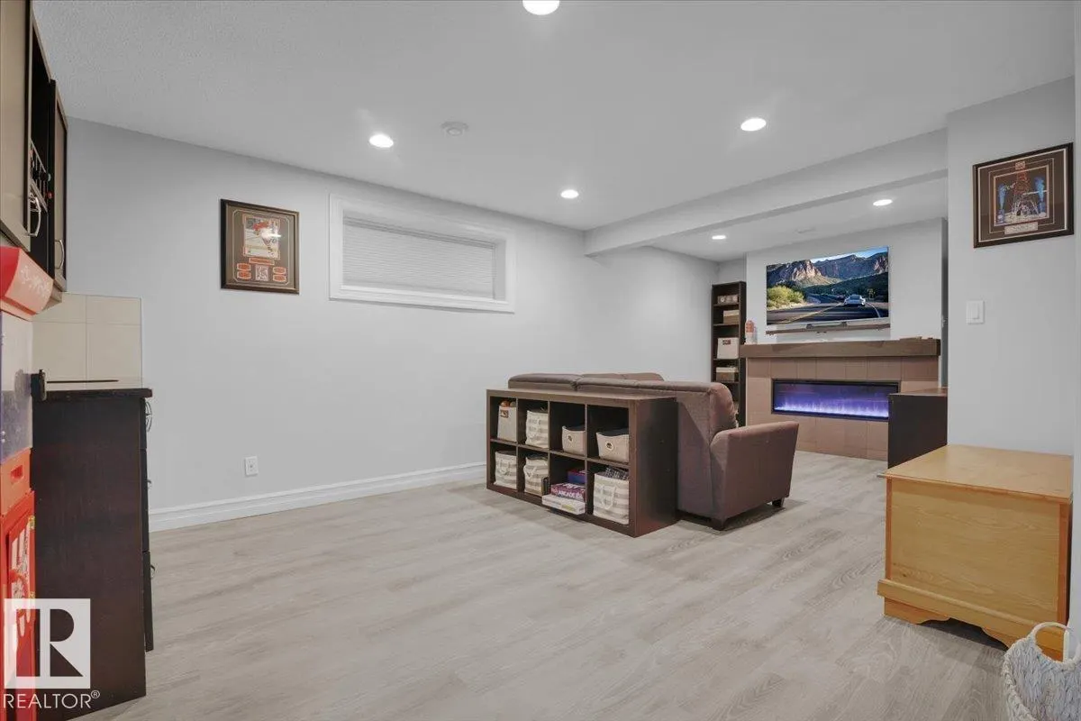 2591 COLE CR SW