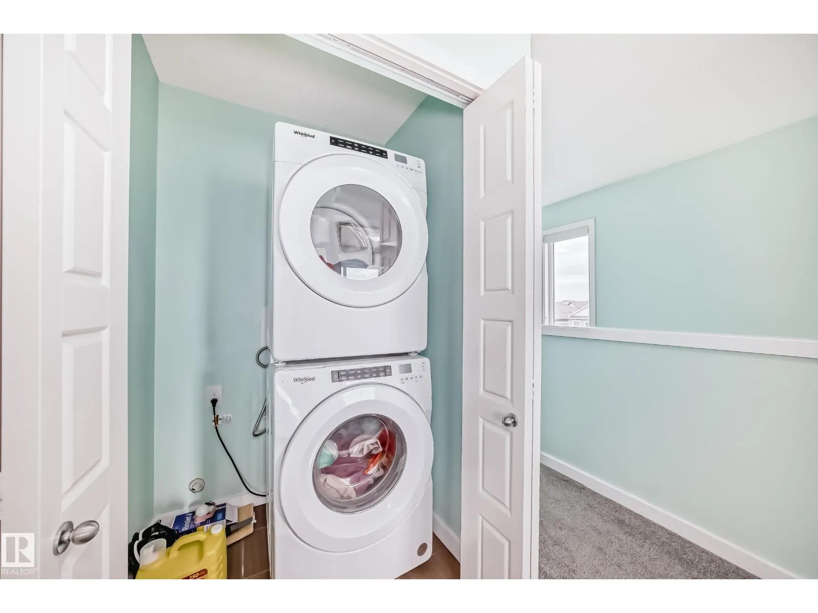 3330 15A AV NW