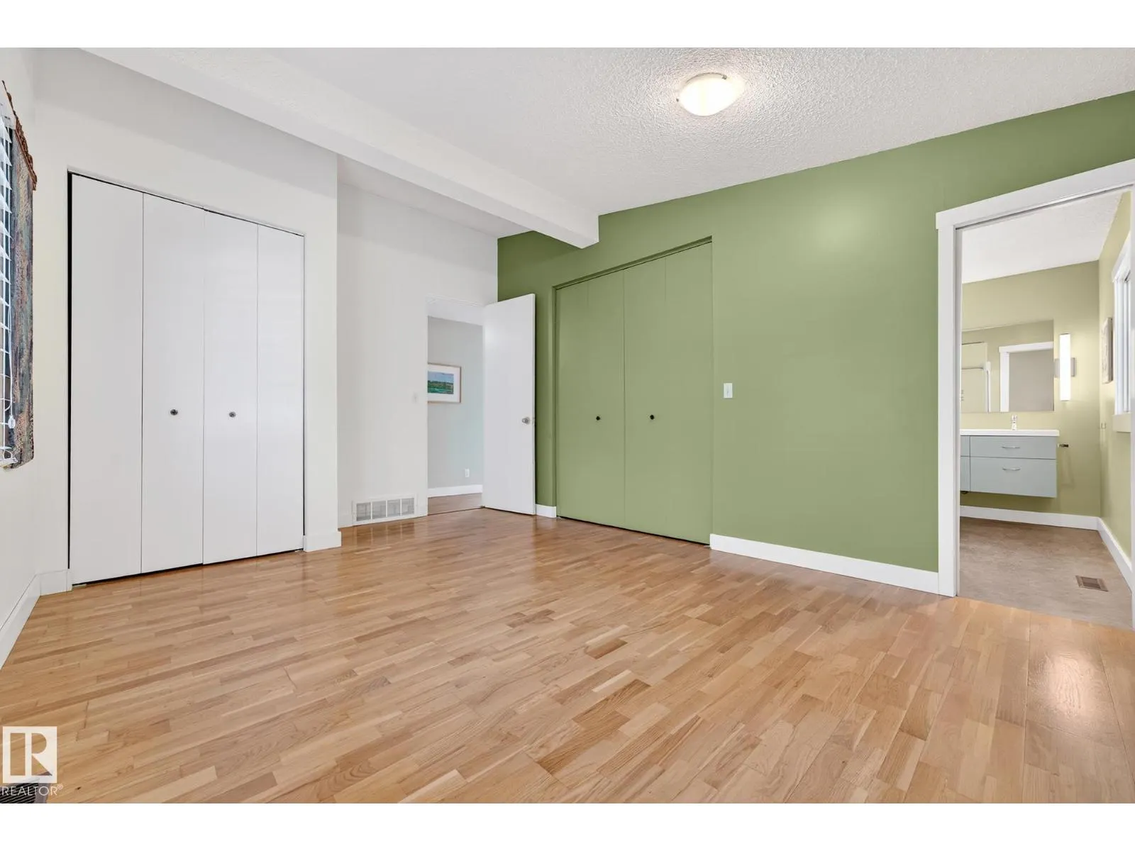 11524 152B AV NW