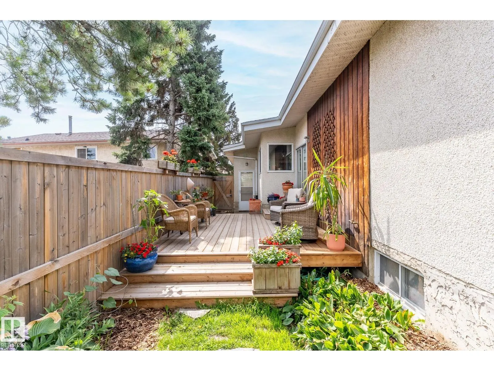 11524 152B AV NW