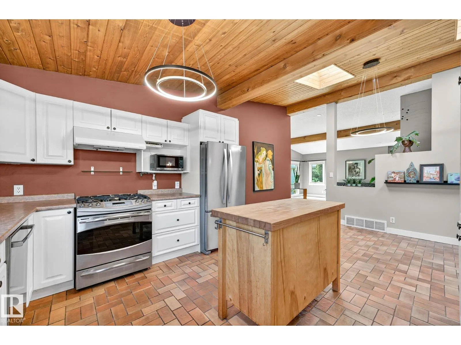 11524 152B AV NW