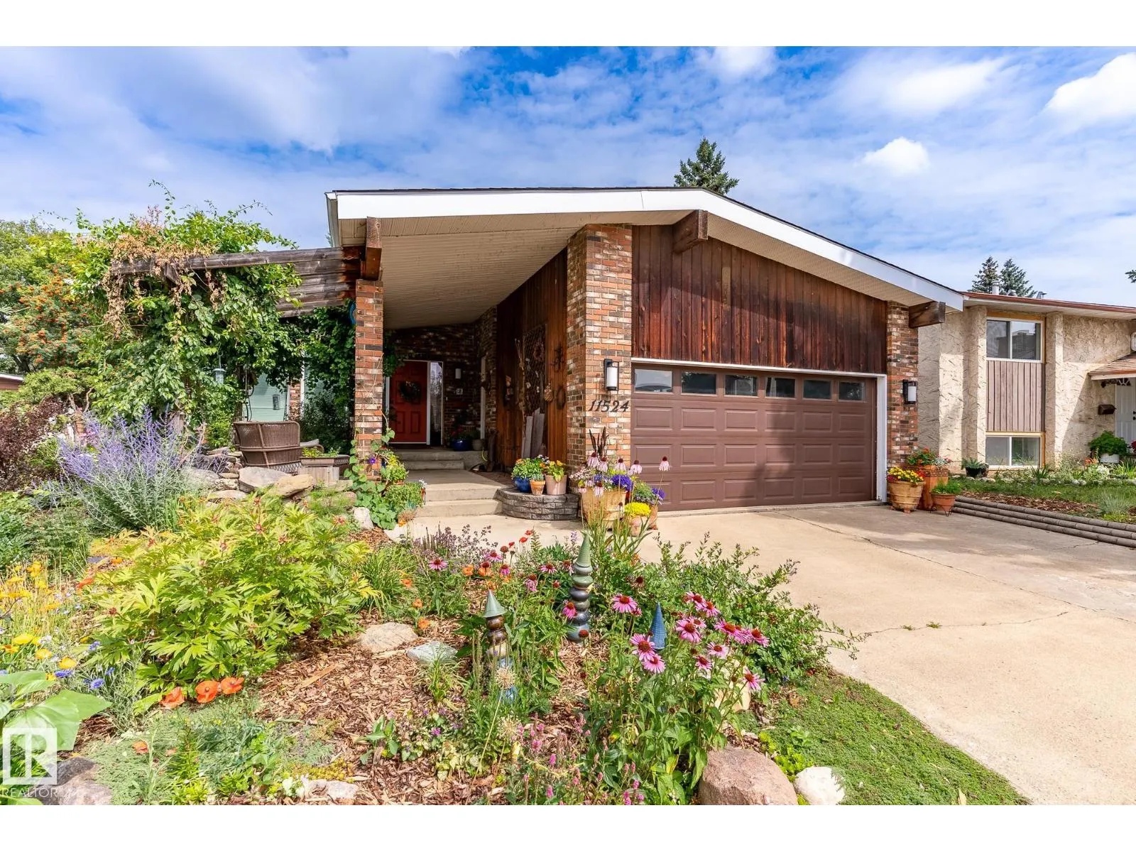 11524 152B AV NW