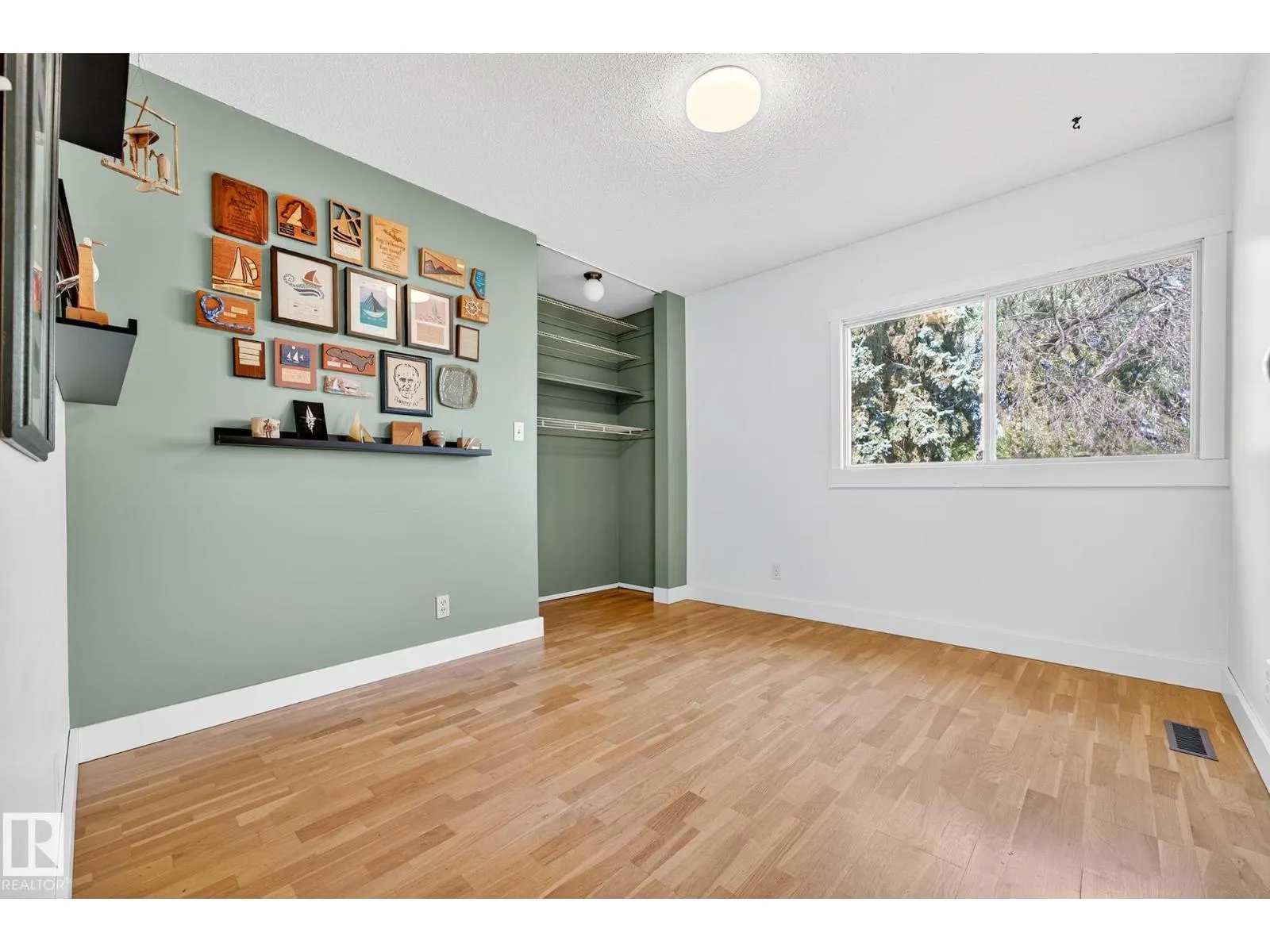 11524 152B AV NW