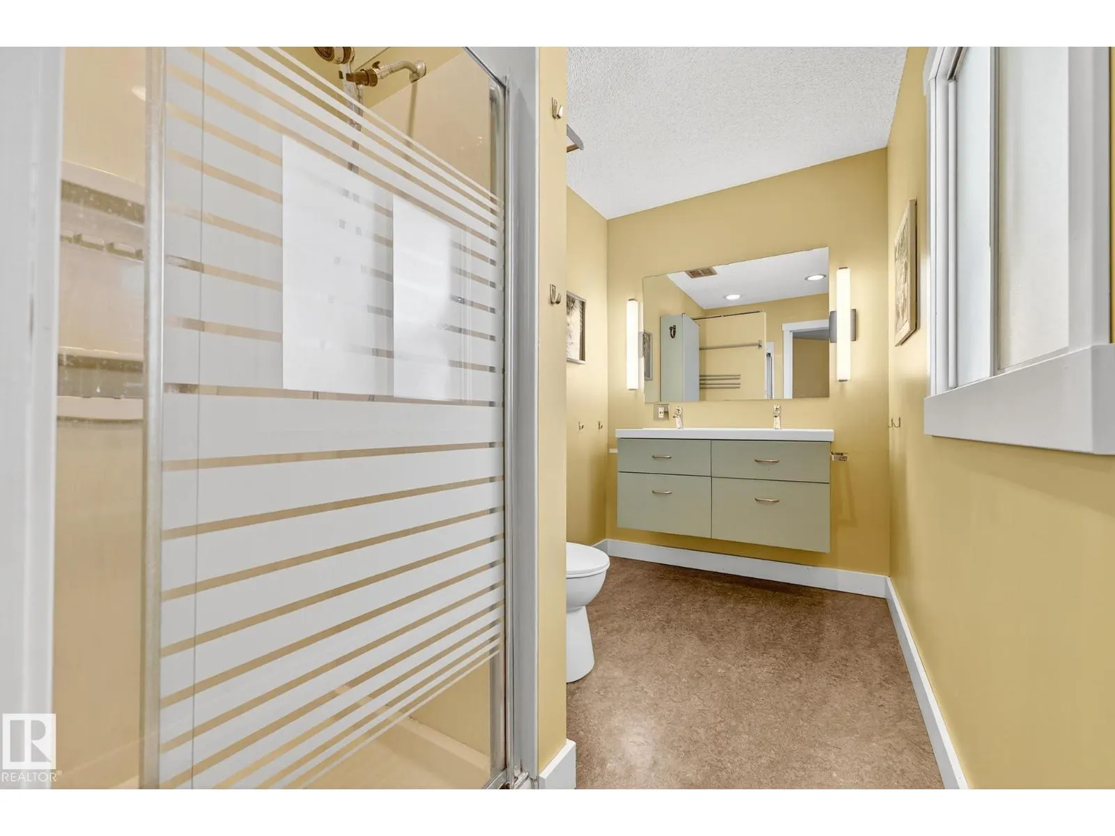 11524 152B AV NW