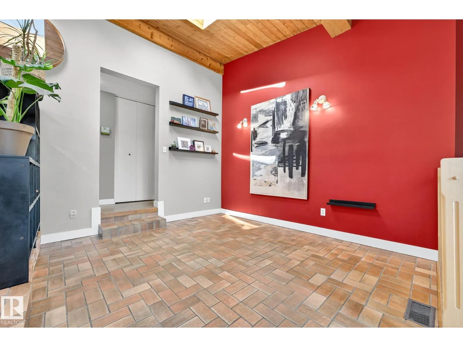 11524 152B AV NW