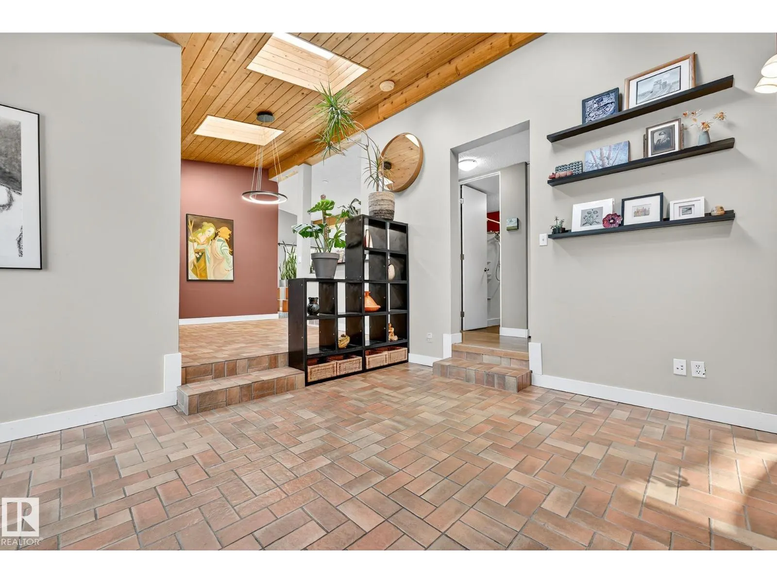11524 152B AV NW