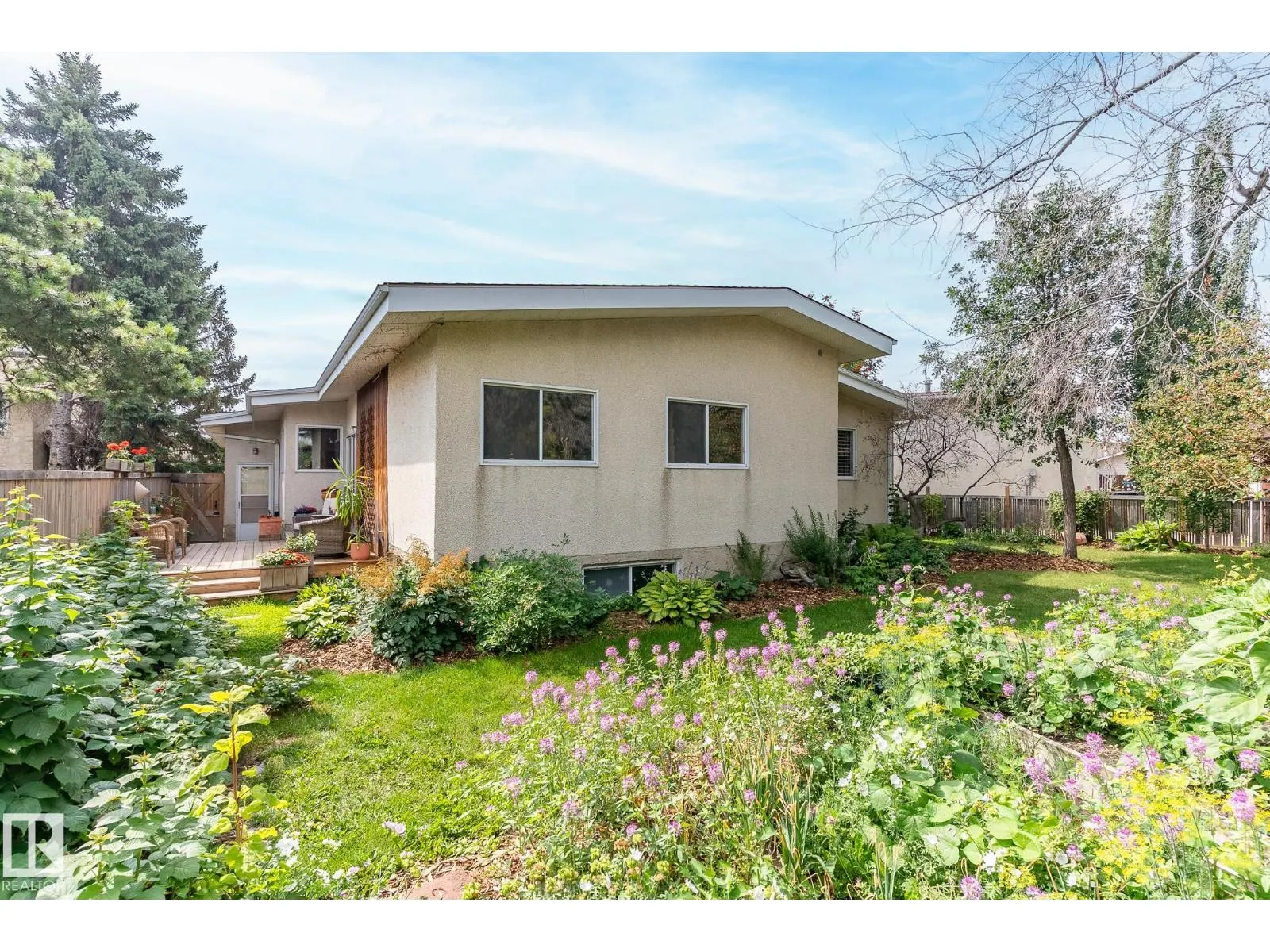 11524 152B AV NW