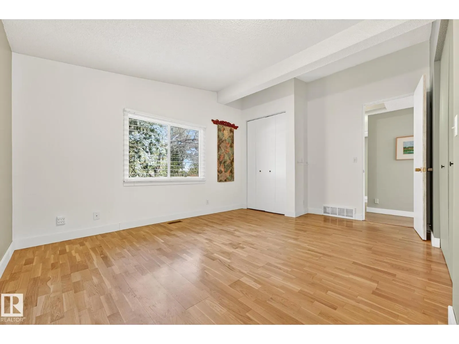 11524 152B AV NW