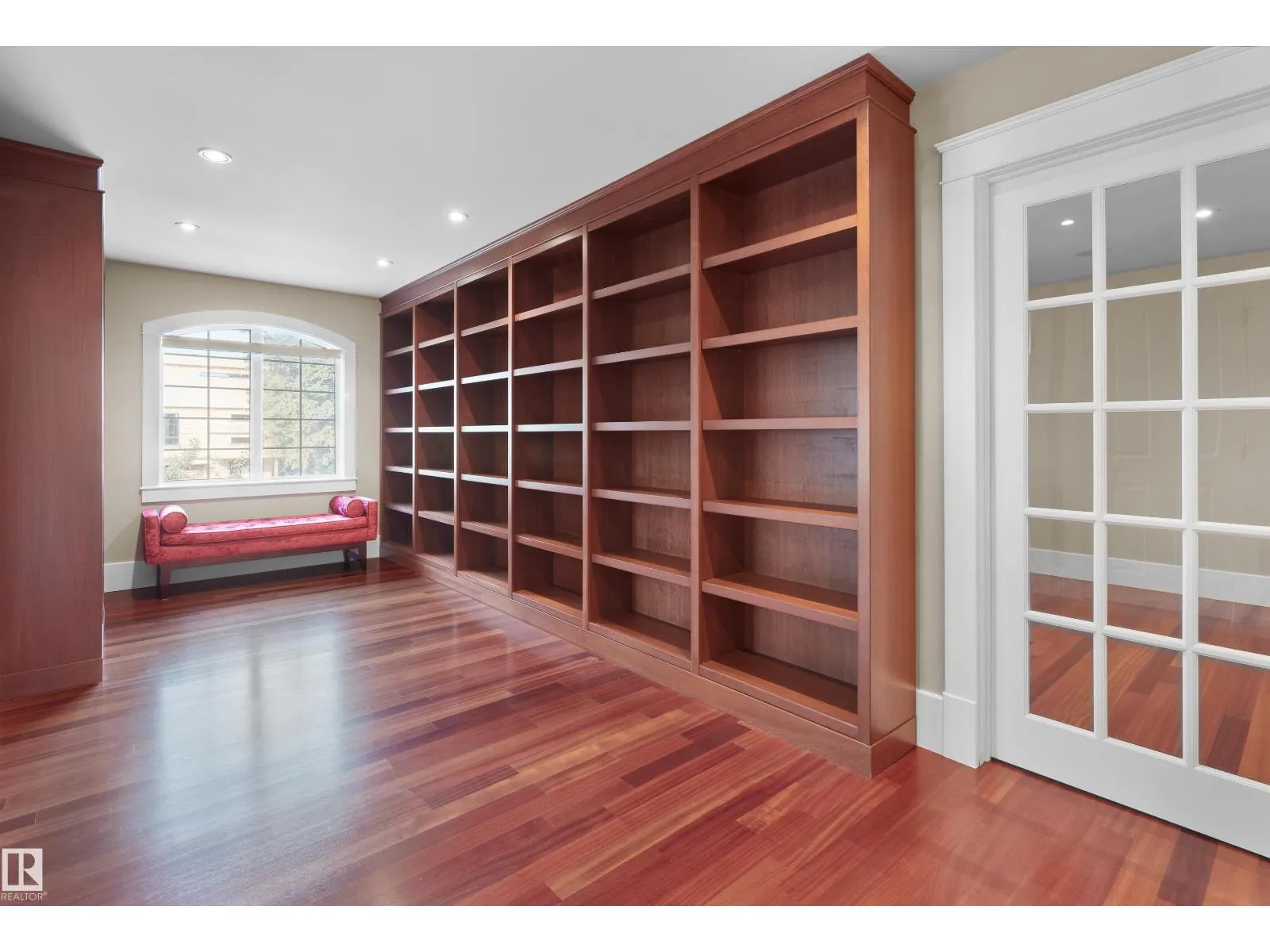 8311 120 ST NW