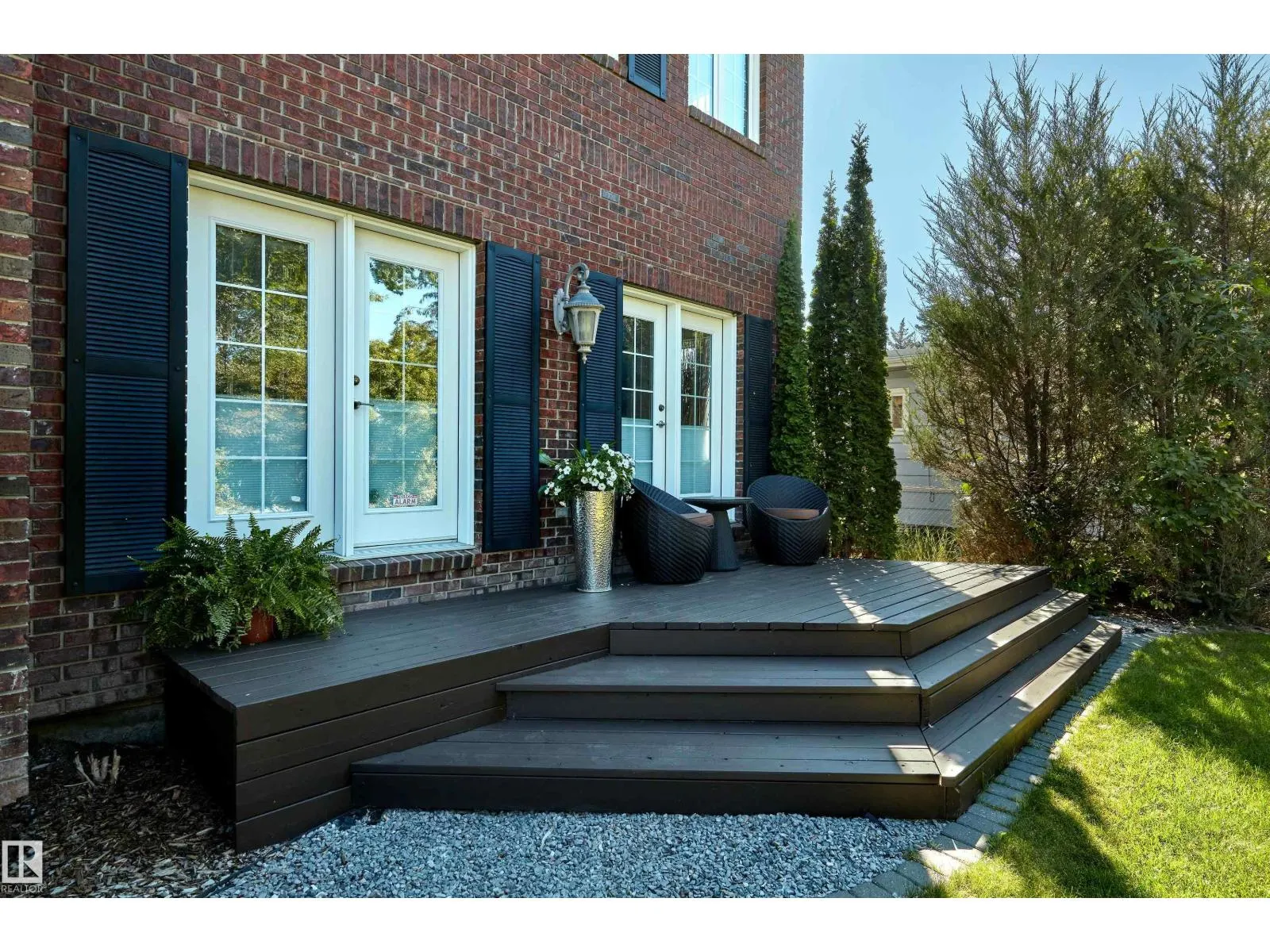 8311 120 ST NW