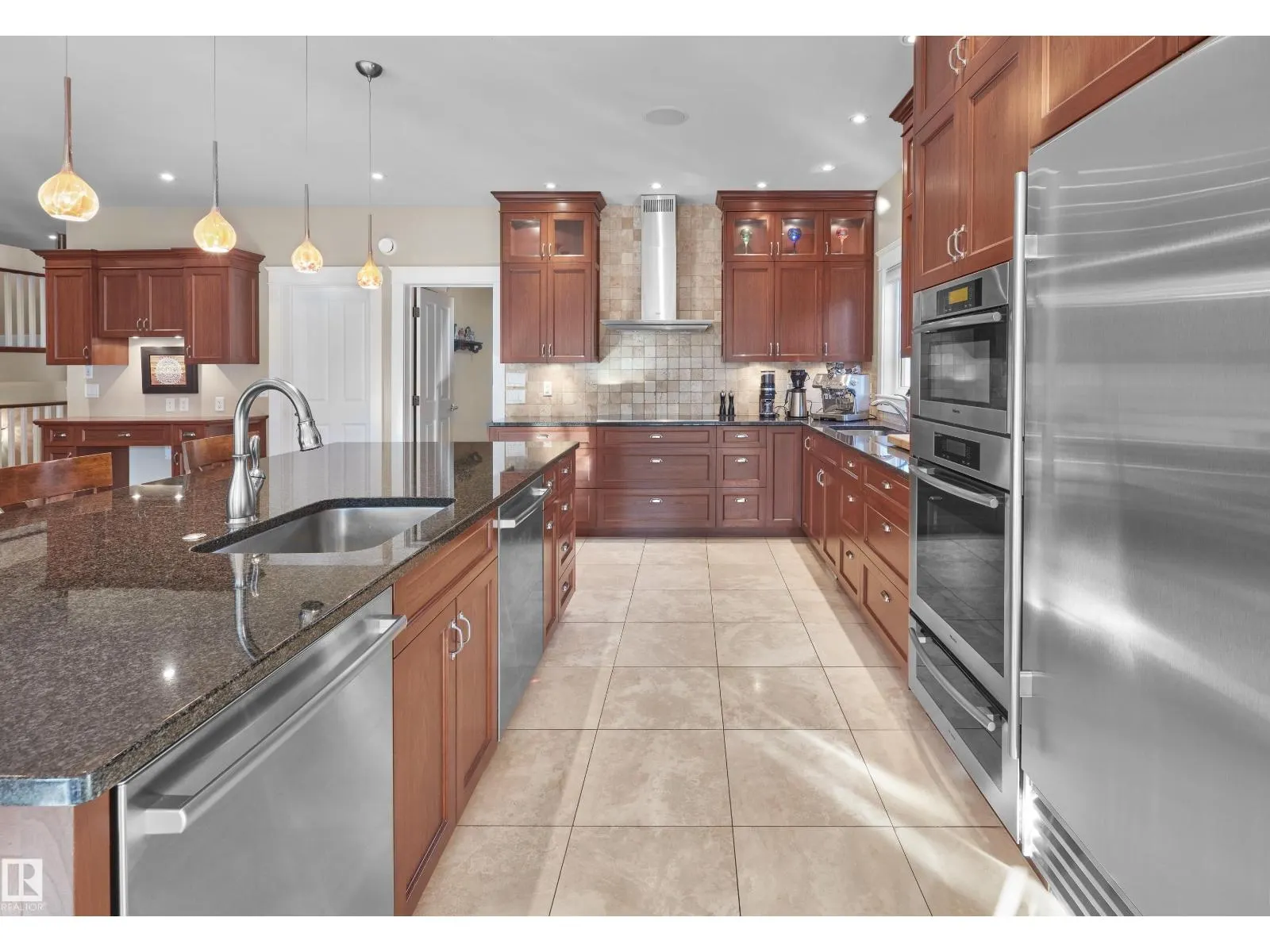 8311 120 ST NW