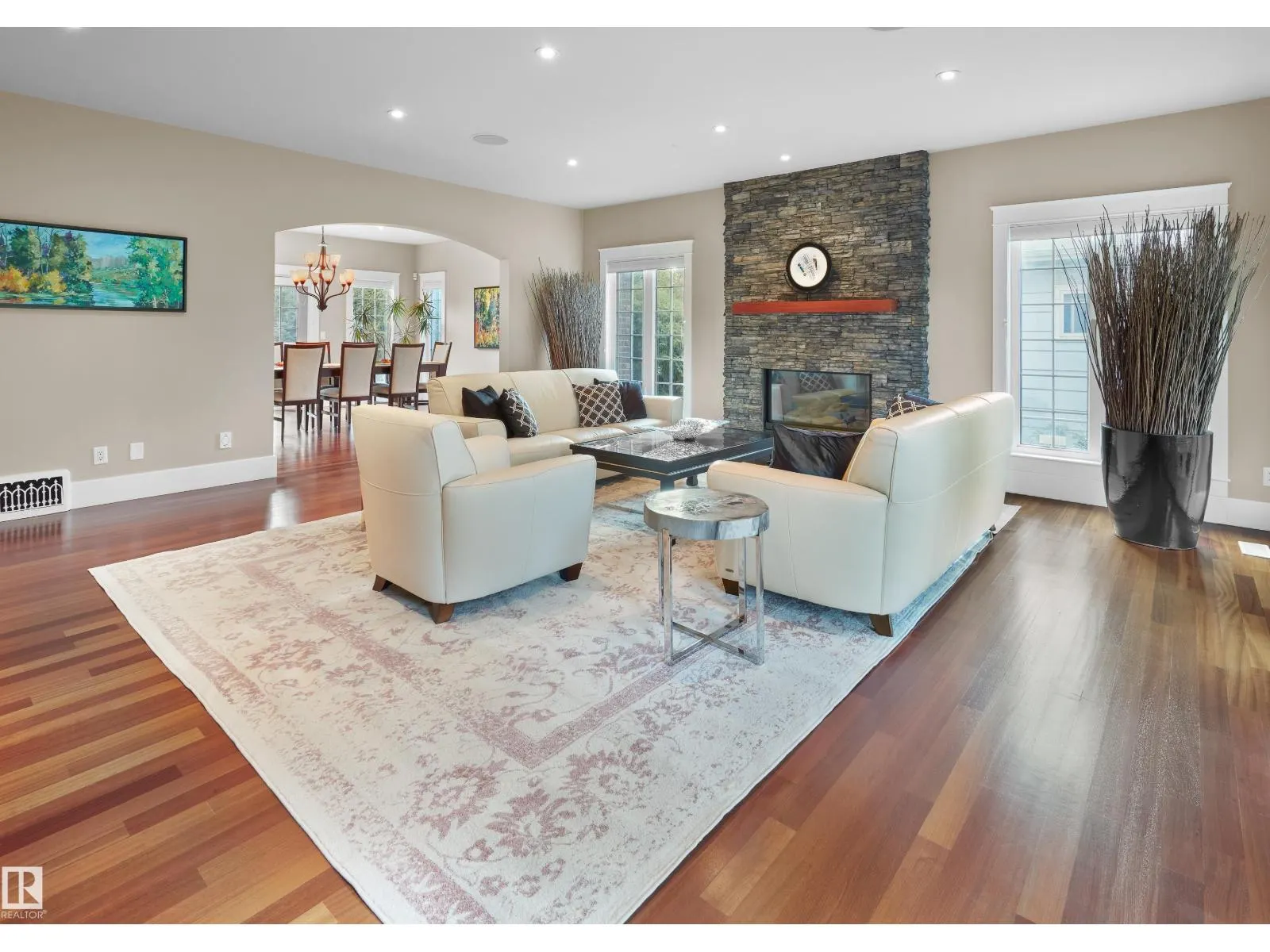 8311 120 ST NW